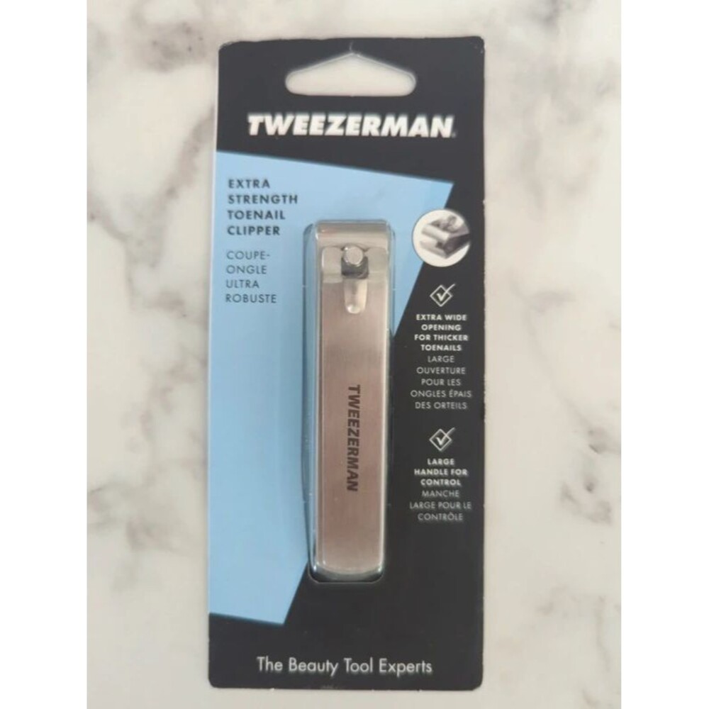 Toe nail clipper